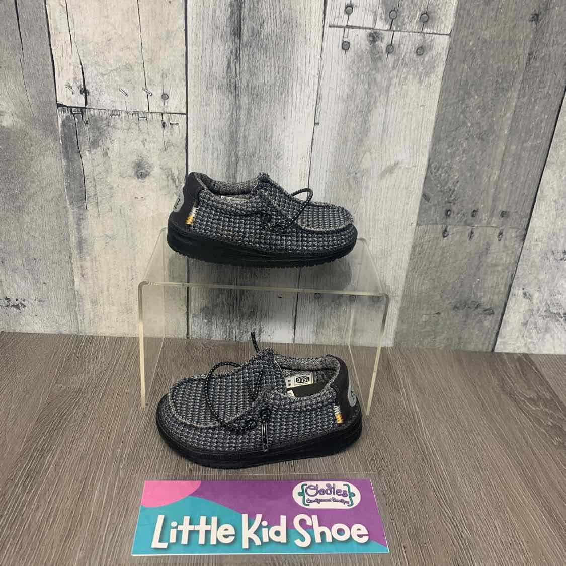 Size 6 Gray Hey Dude Loafers - OodlesCB