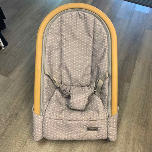 Seats/Chairs