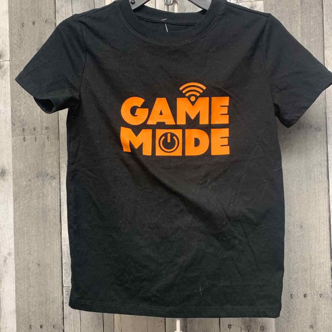Size 6/7 Black/Orange Cat & Jack T Shirt