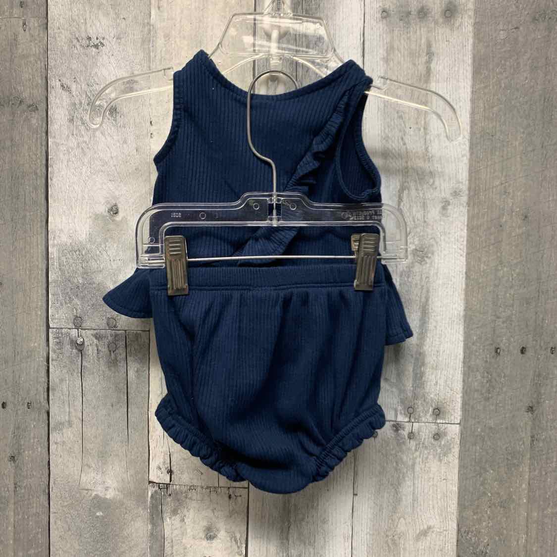 Size 3-6 Months Navy Old Navy Shirt/Shorts