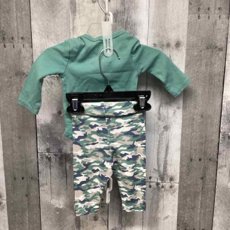 Size 0-6 Months Green/Navy Hanes Shirt/Pants