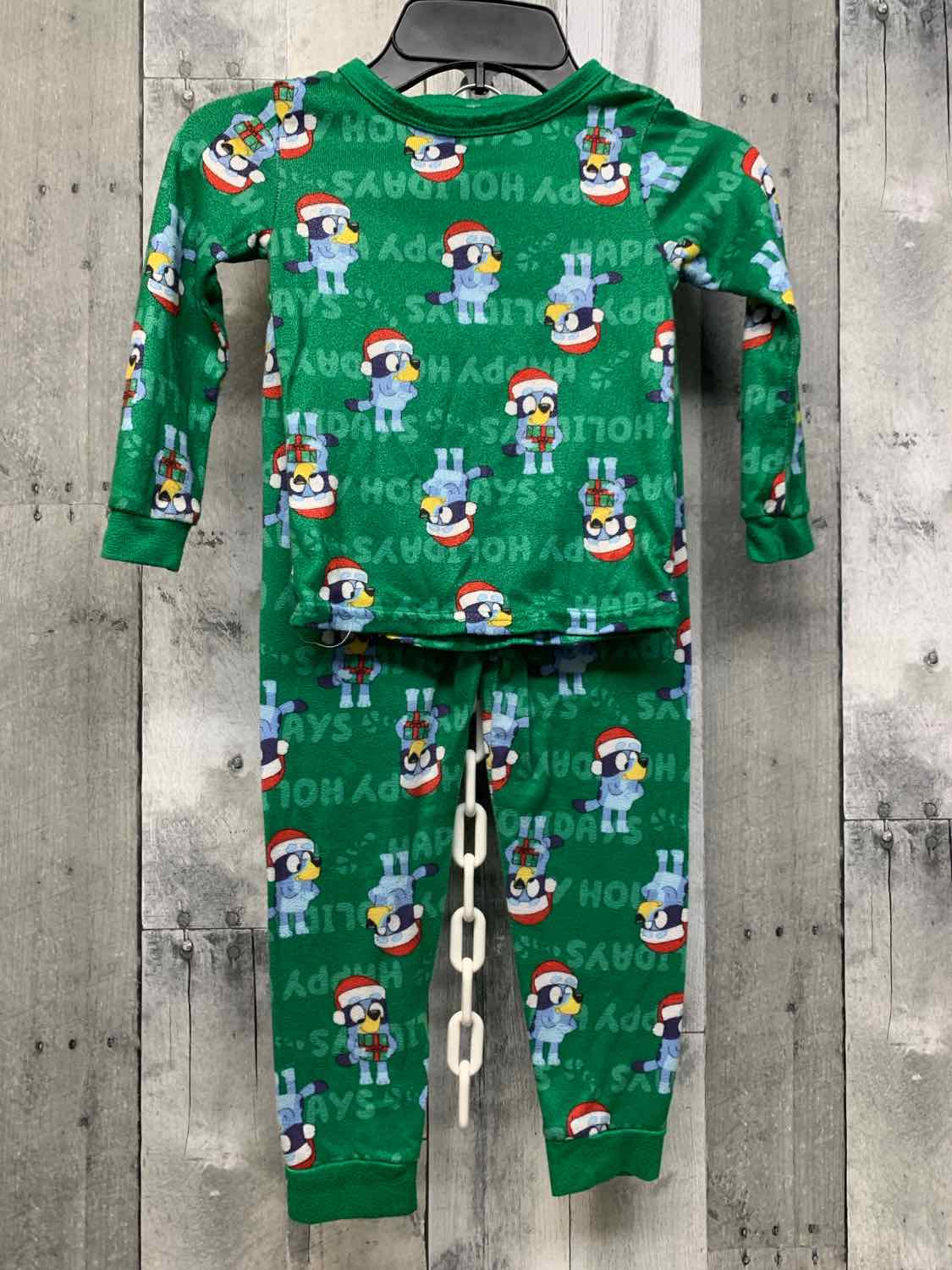 Size 5T Green Print Disney 2pc PJs