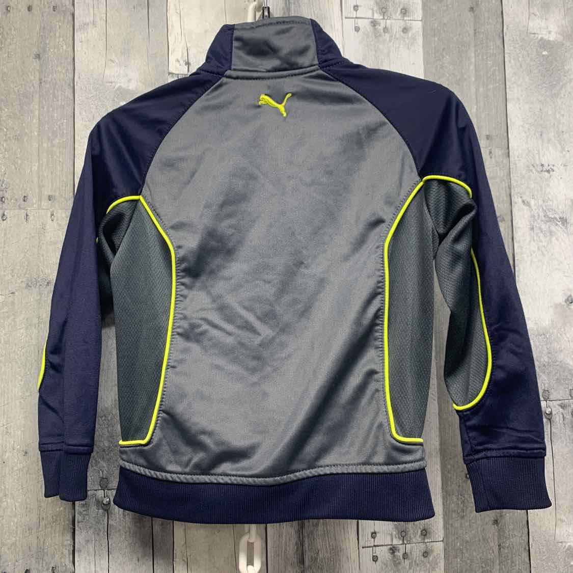 Size 5 Gray/Navy Puma Light Jacket