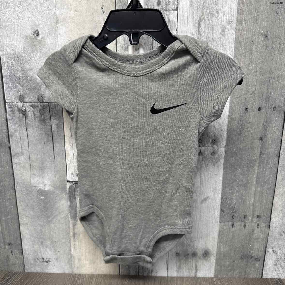 Size 12 Months Gray Sport Brand Bodysuit - OodlesCB