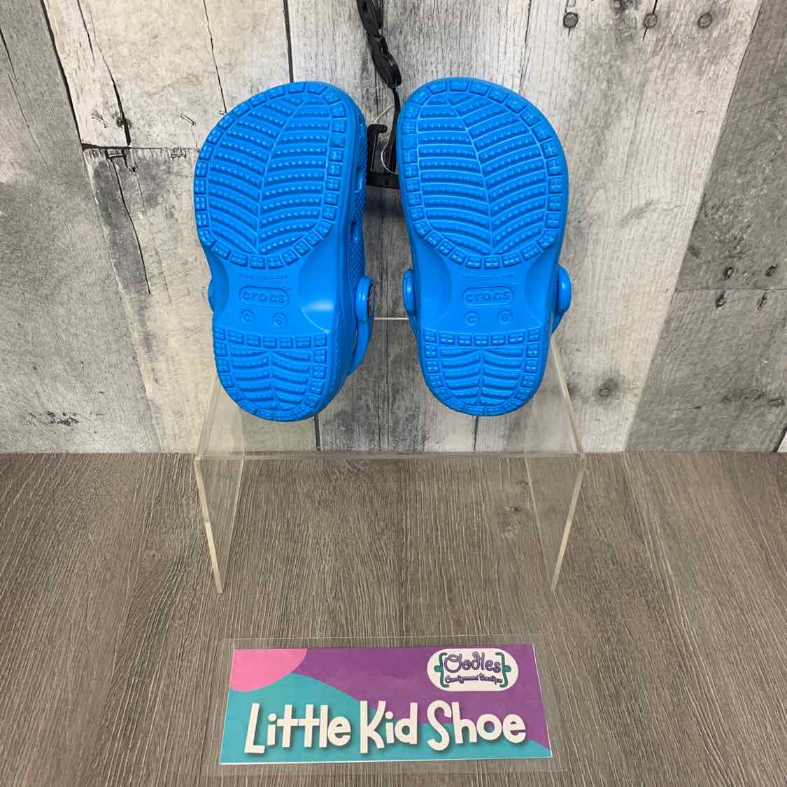 Size 6 Blue Crocs Water Shoes