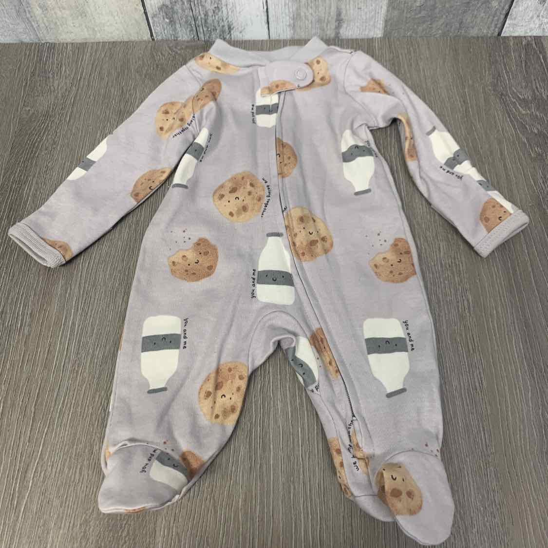Size Preemie Gray Print Carter's Footy PJs