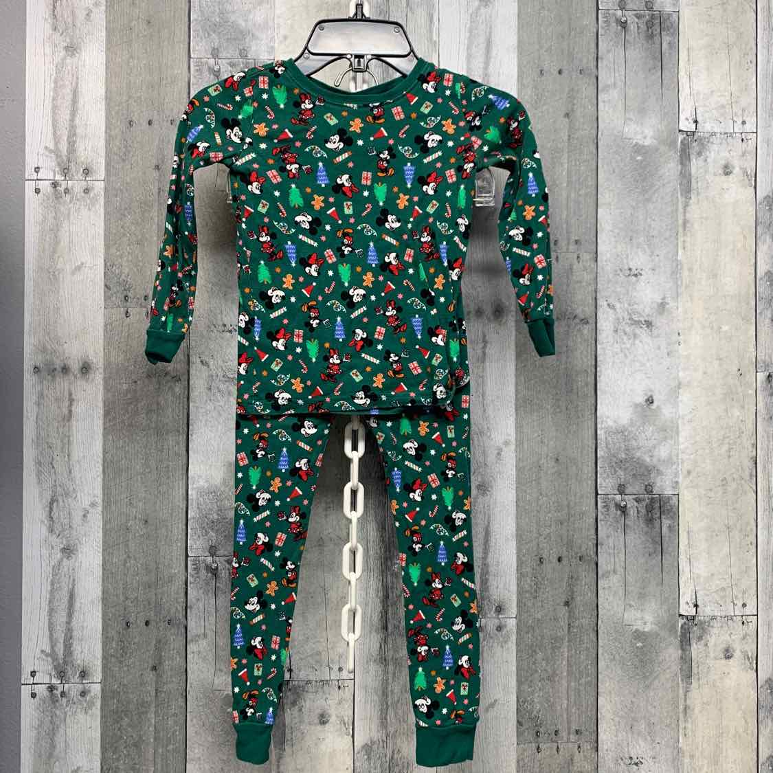 Size 5T Green Print Old Navy 2pc PJs