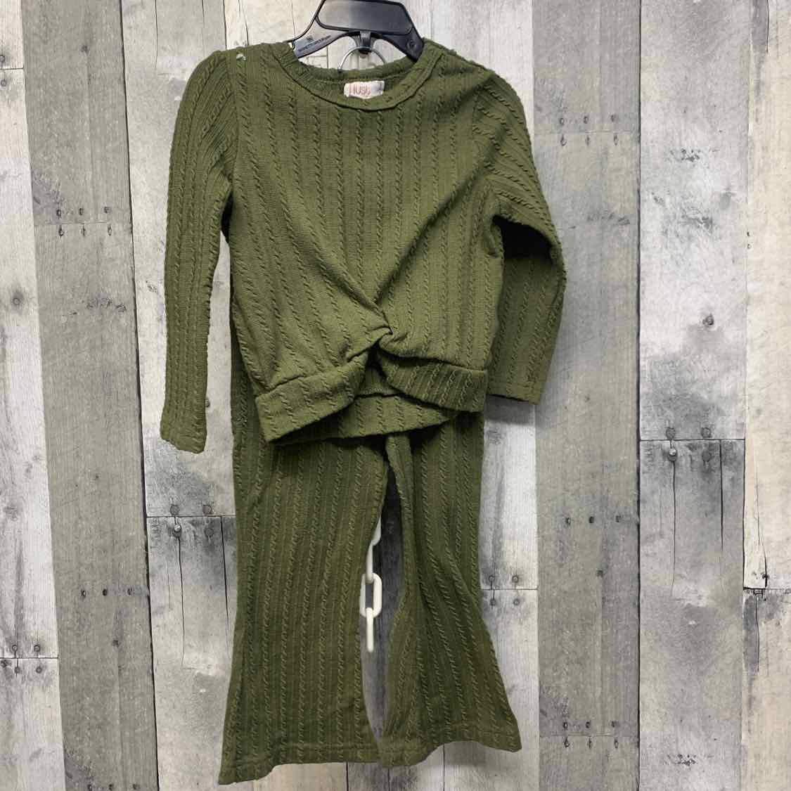 Size 3T Green B Brand Shirt/Pants