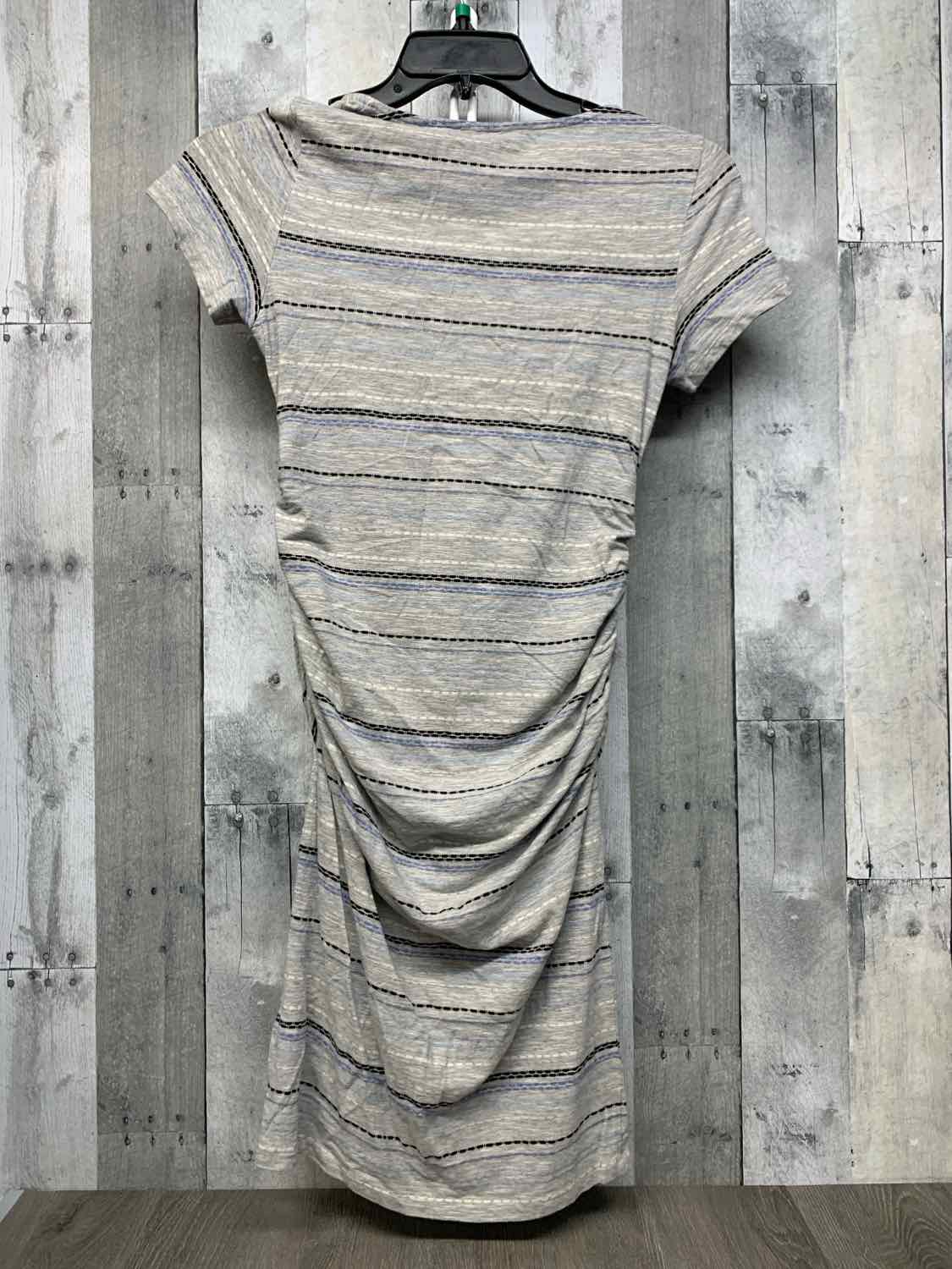 Size 10 Gray Striped Mid Brand Dress - Short Sleeve