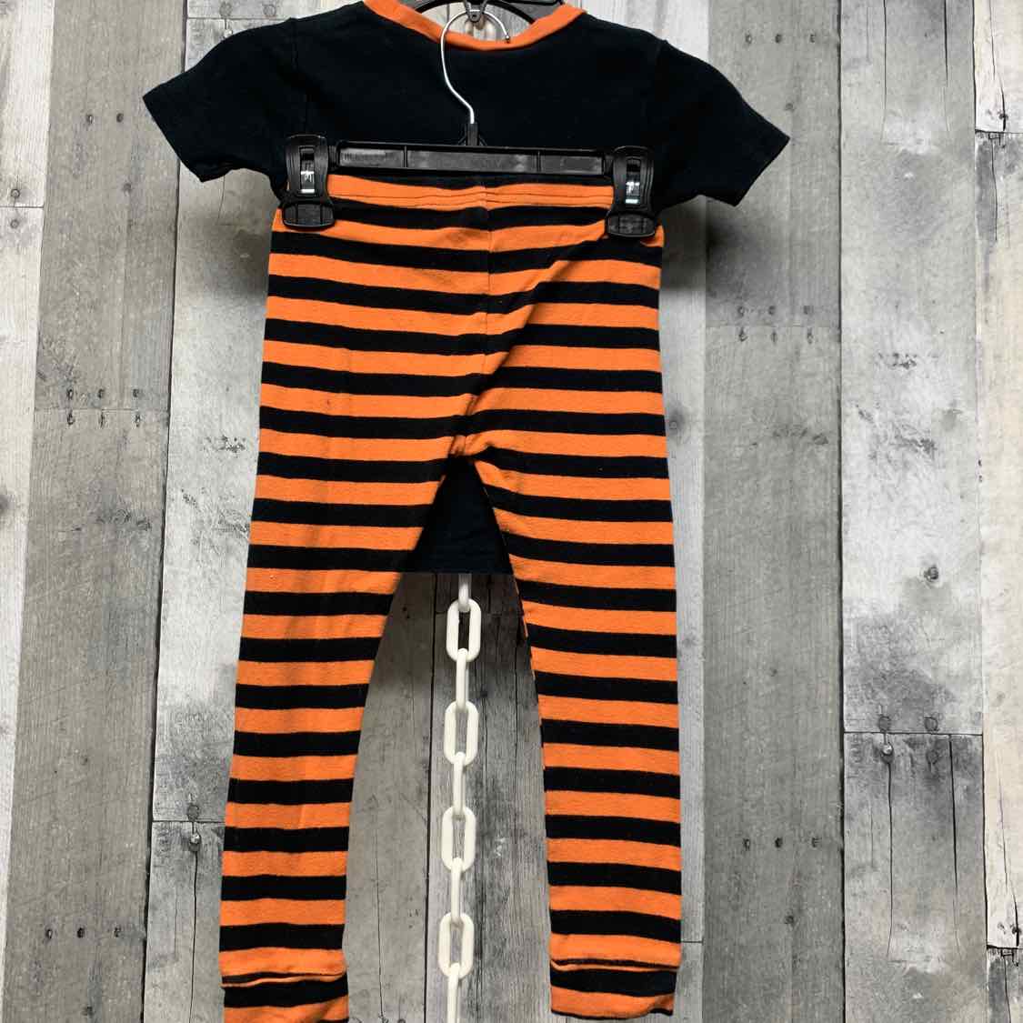 Size 4T Black/Orange Just One You 2pc PJs
