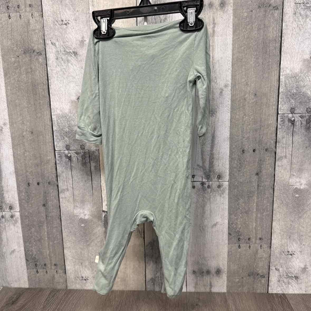 Size 0-3 Months Green Name Brand Footy PJs