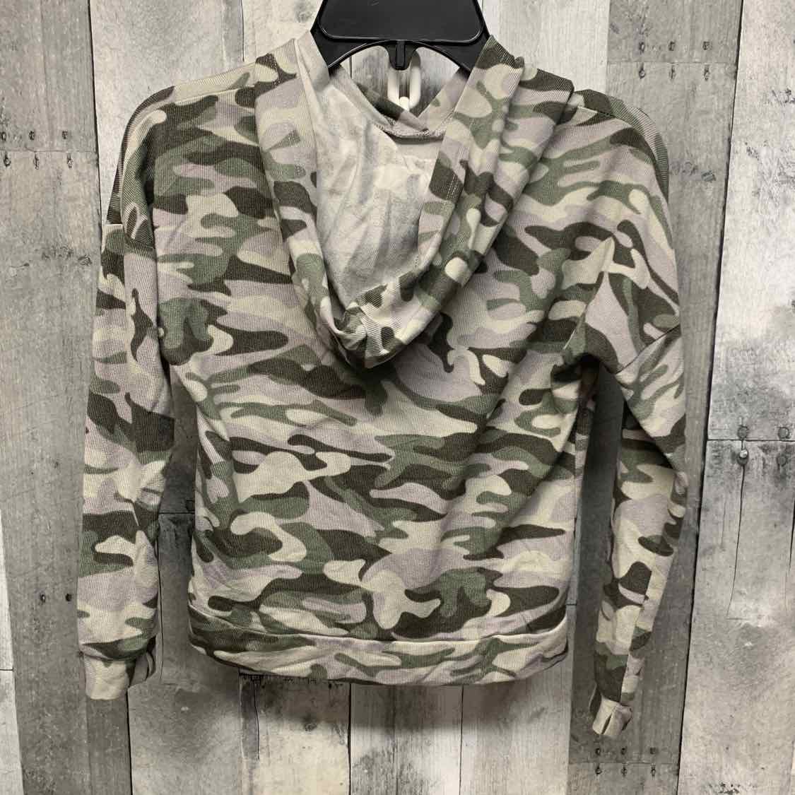 Size 7/8 Green Camo Mid Brand Long Sleeve Shirt