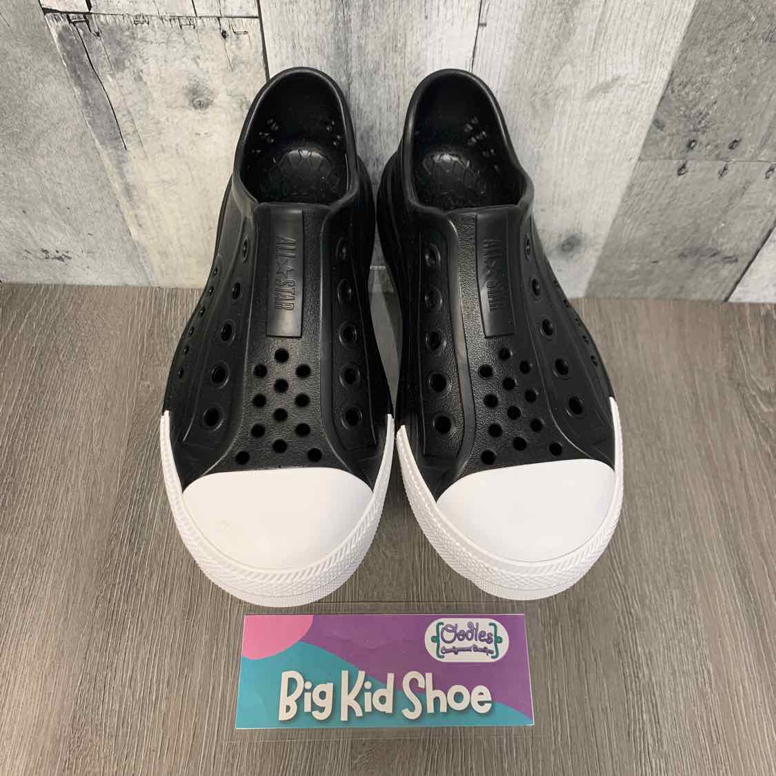 Size 4 Black/White Converse Water Shoes
