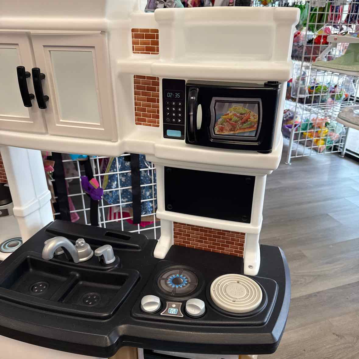 Step2 White/Black Kitchen Set