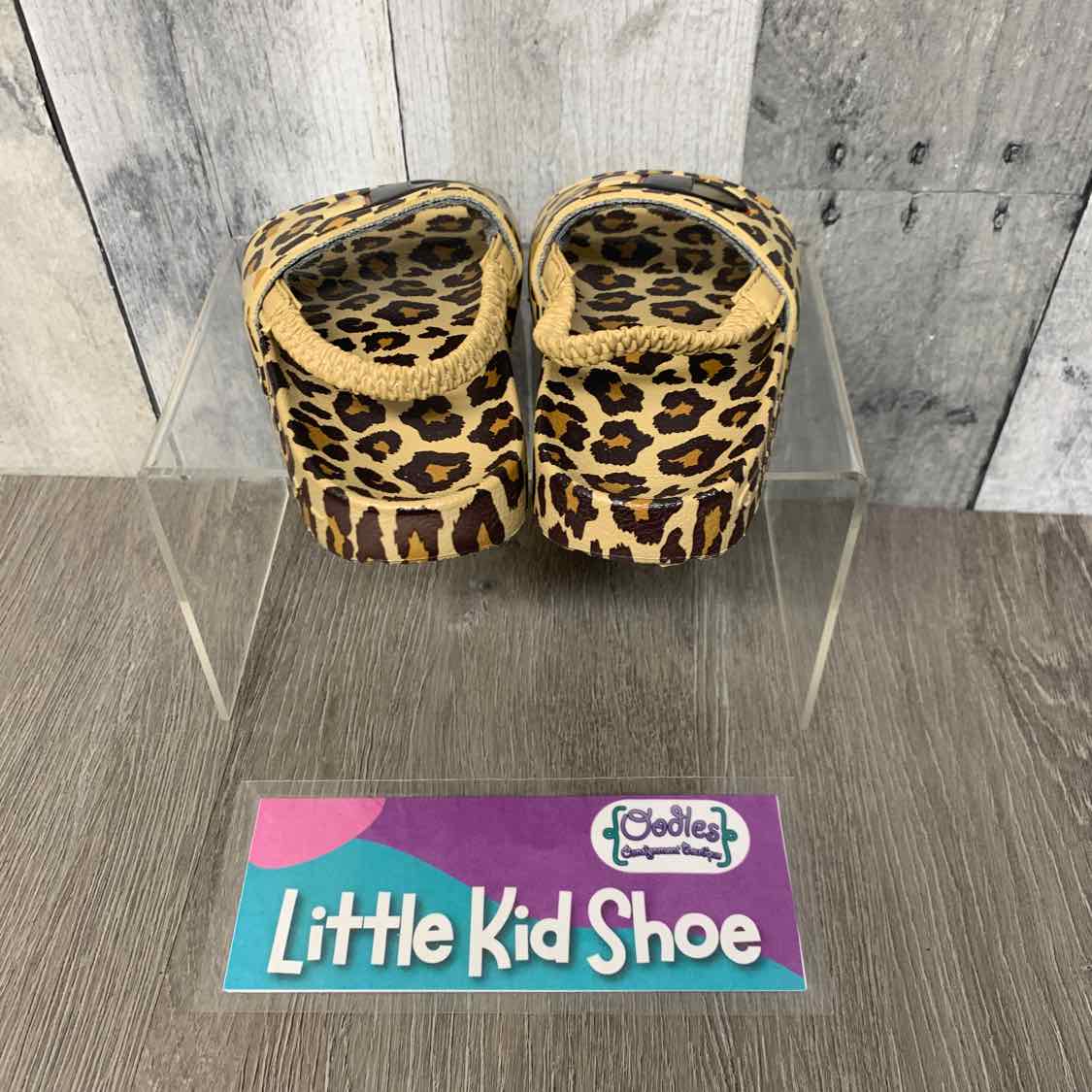 Size 4 Tan Animal Print Champion Sandals