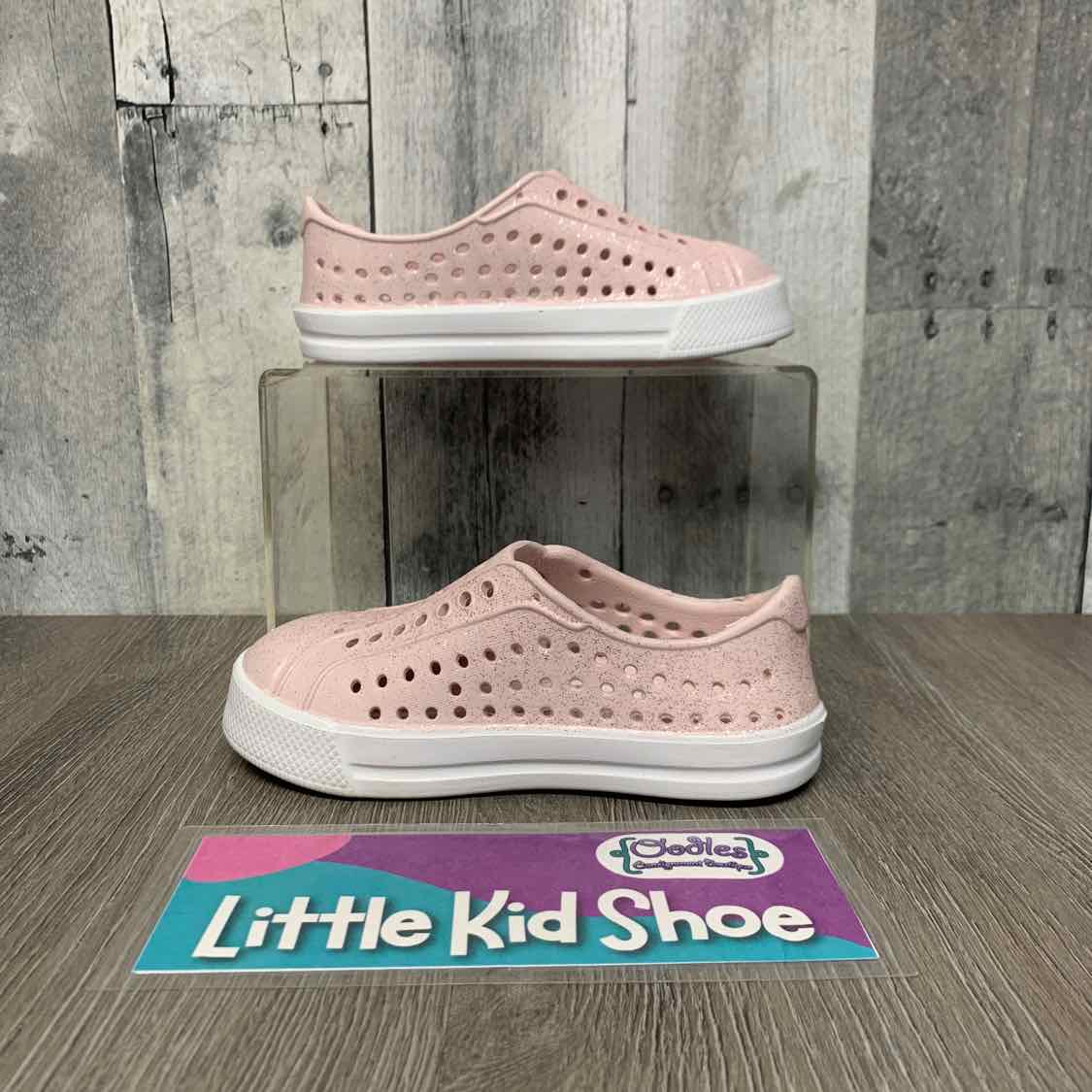 Size 7/8 Pink/White B Brand Water Shoes