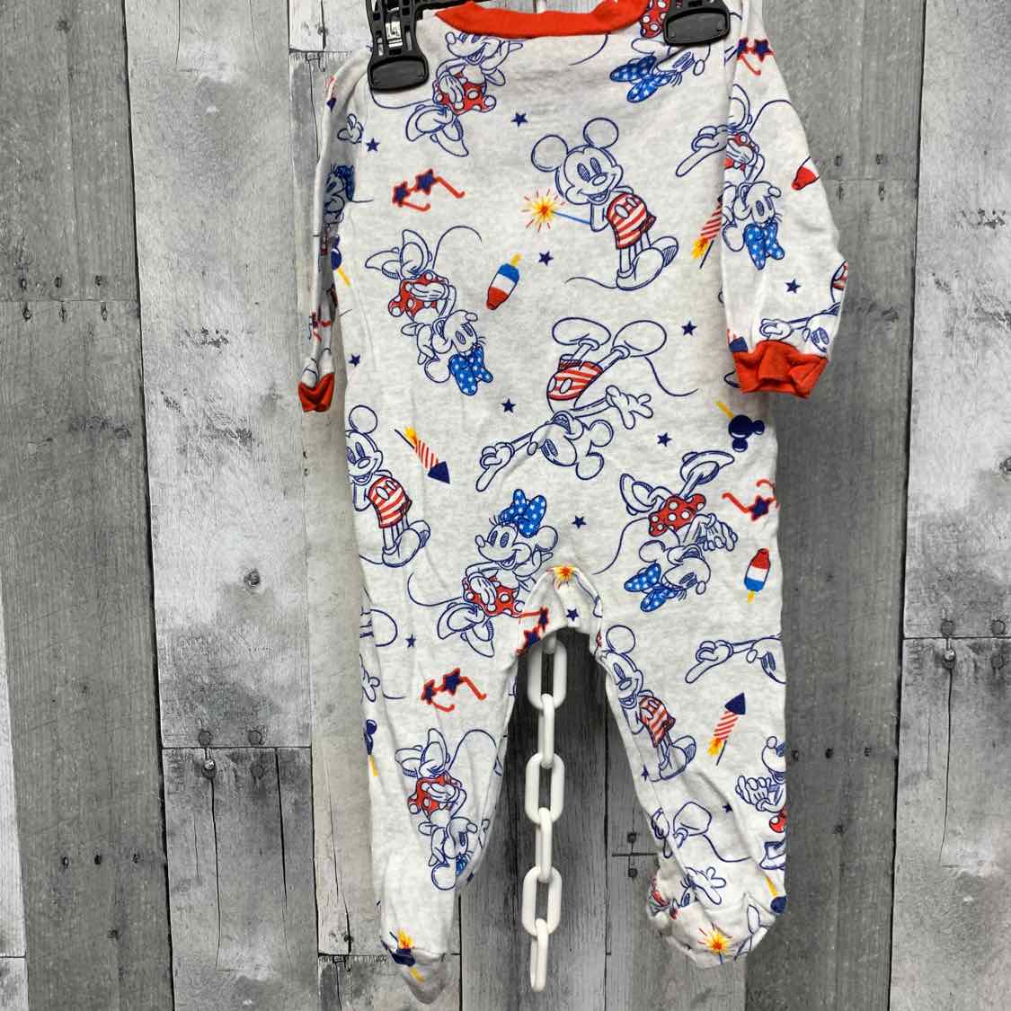 Size 6-9 Months Gray Print Disney Footy PJs