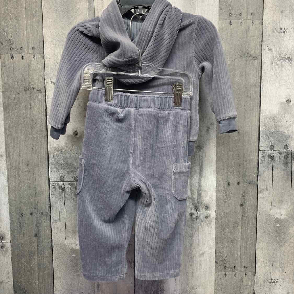 Size 9 Months Gray Just One You Shirt/Pants