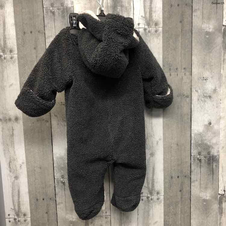 Size 3-6 Months Gray/Ivory B Brand Snow Suit