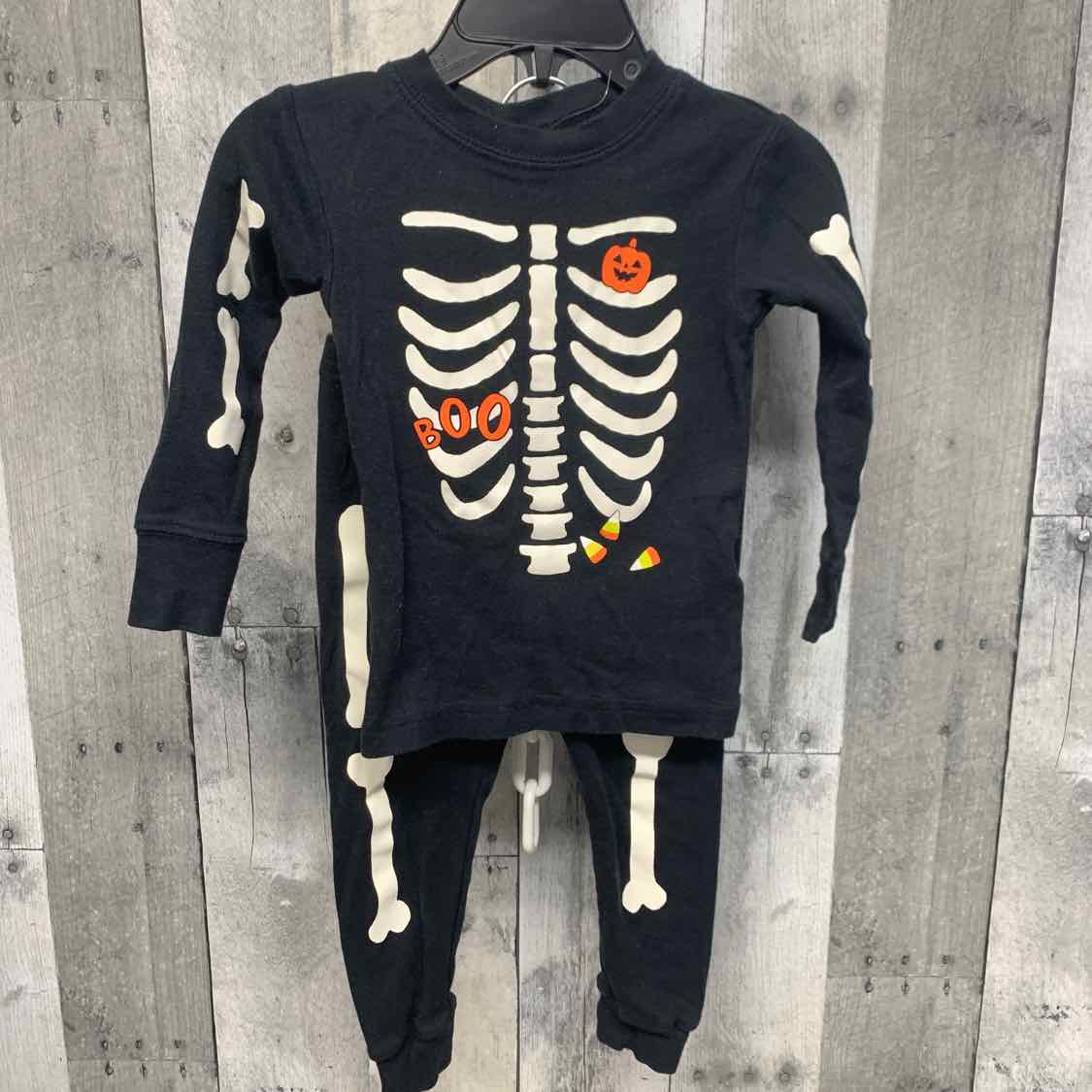 Size 18 Months Black/Orange Child of Mine 2pc PJs