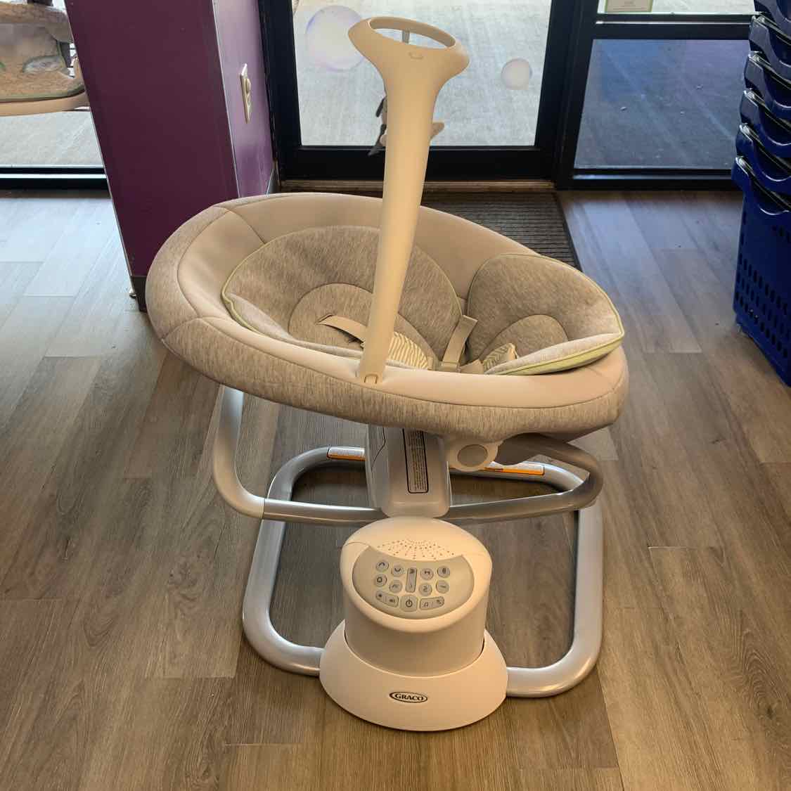 Graco Gray/Mint Swing