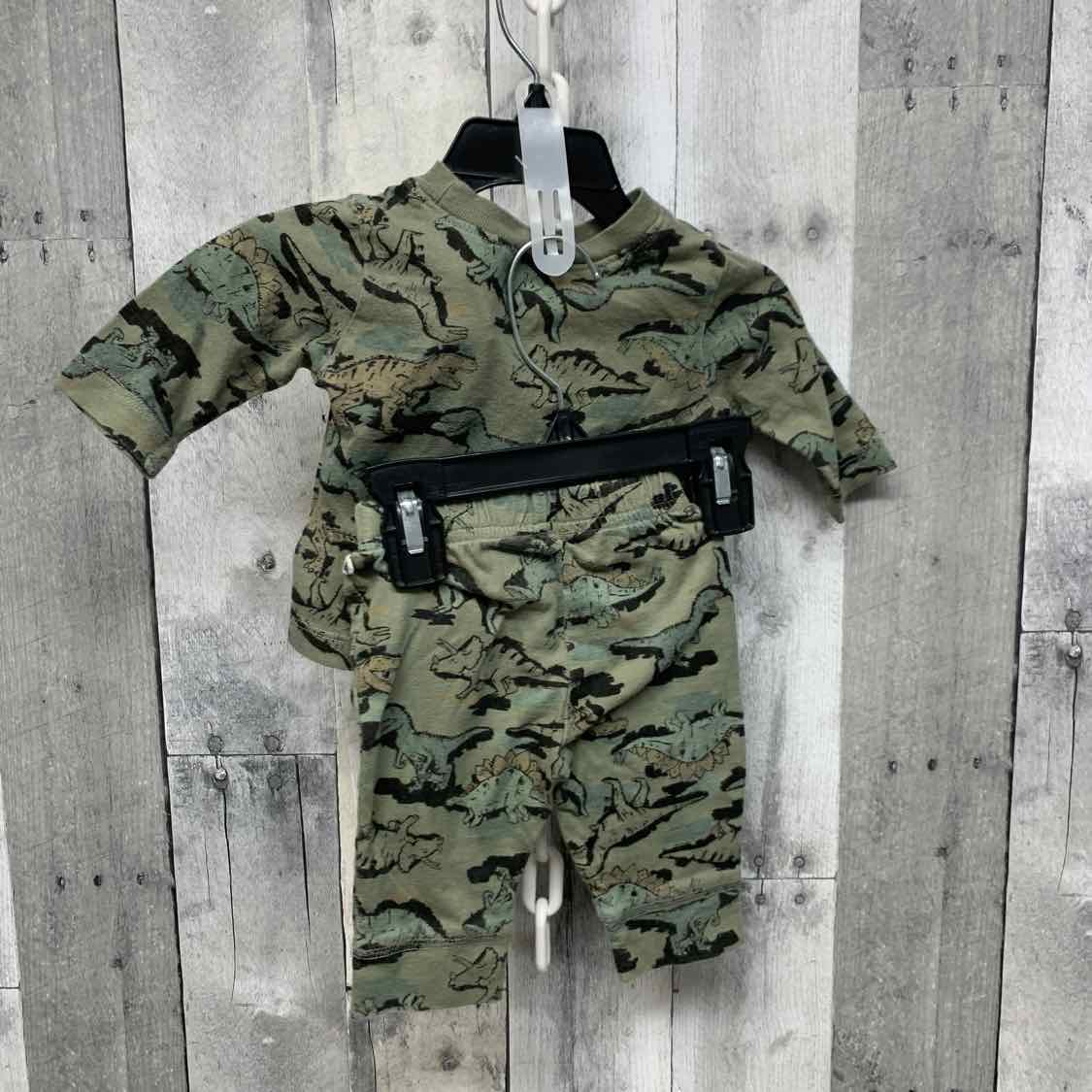 Size 0-3 Months Green Print Gap Shirt/Pants