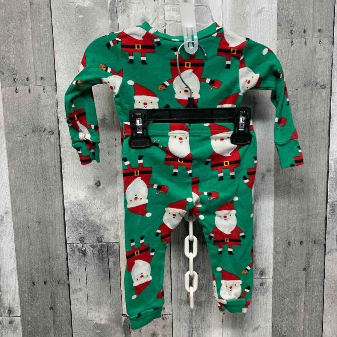 Size 12 Months Green/Red Just One You 2pc PJs