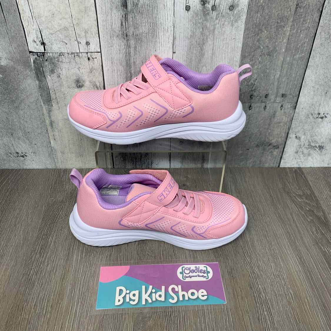 Size 3 Pink/Purple Skechers Sneakers