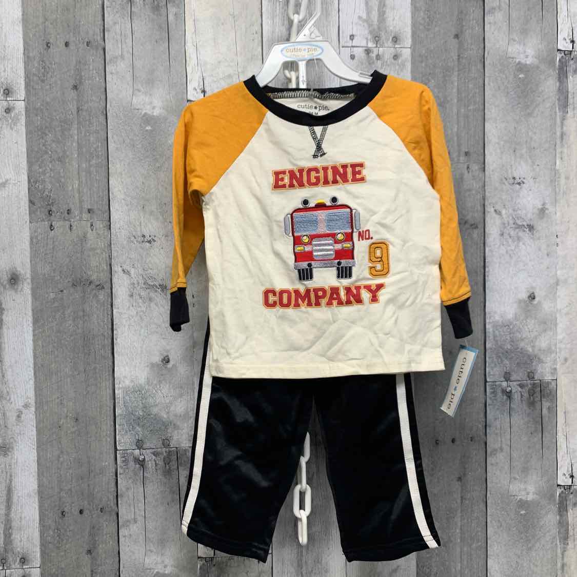Size 24 Months Yellow/Black Cutie Pie Shirt/Pants
