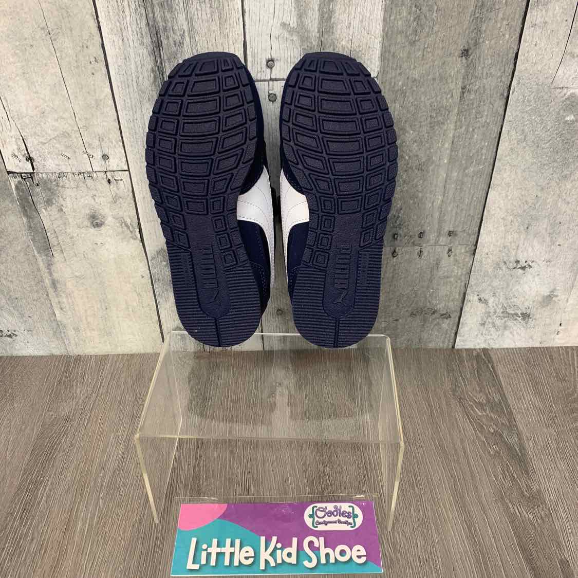 Size 1 Navy/Red Puma Sneakers