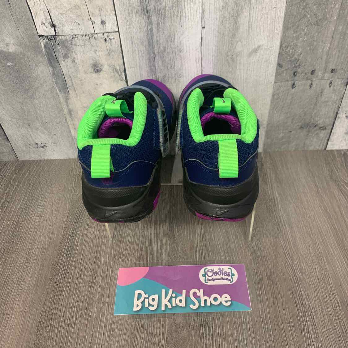 Size 1 Navy/Purple Sport Brand Sneakers