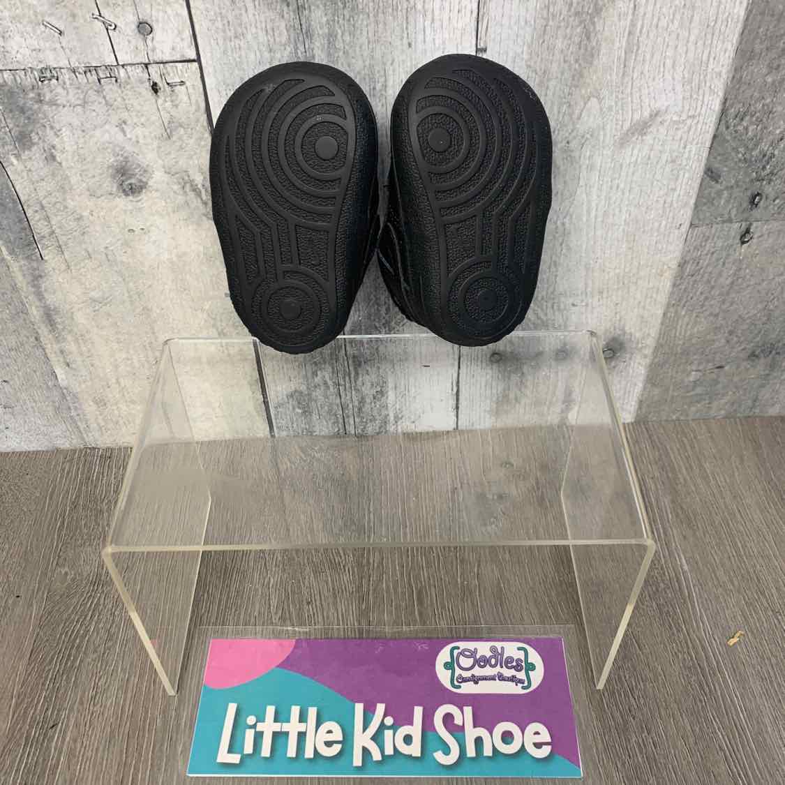 Size 1 Black Sport Brand Soft Sole Shoes