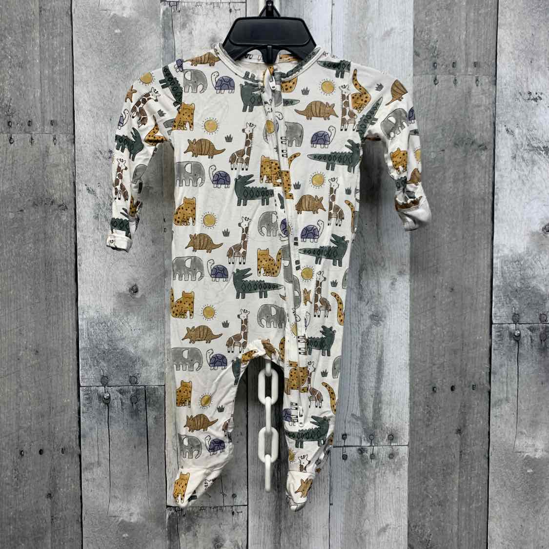 Size 0-3 Months White/Green B Brand Footy PJs