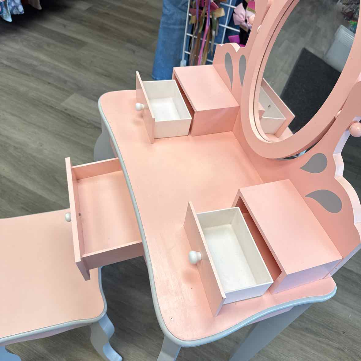Generic Pink/Gray Vanity