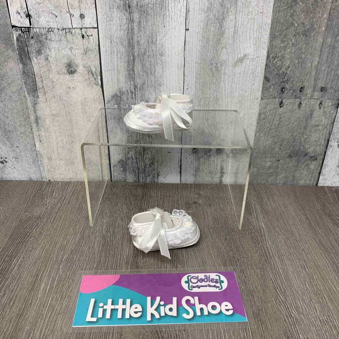 Size 0 White B Brand Soft Sole Shoes