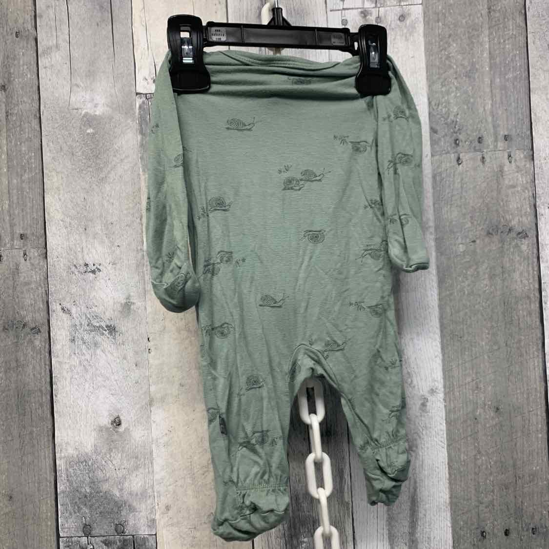 Size Newborn Green Modern Moments by Gerber Footy PJs