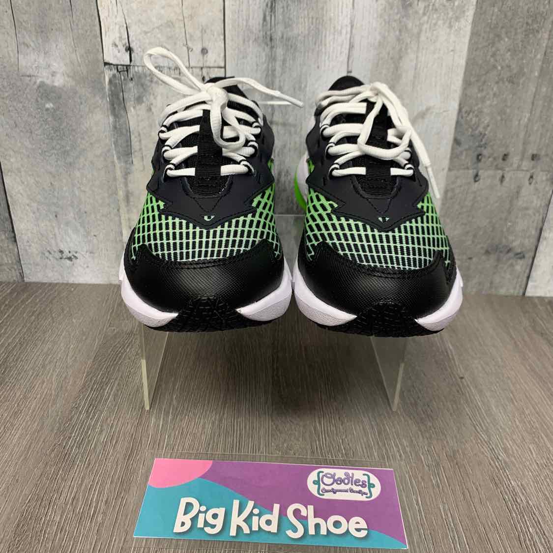 Size 5 Black/Green Sport Brand Sneakers