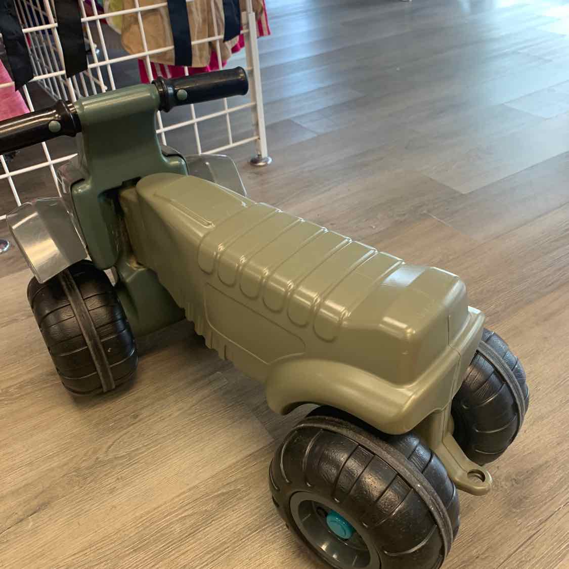 Generic Green Push Riding Toy