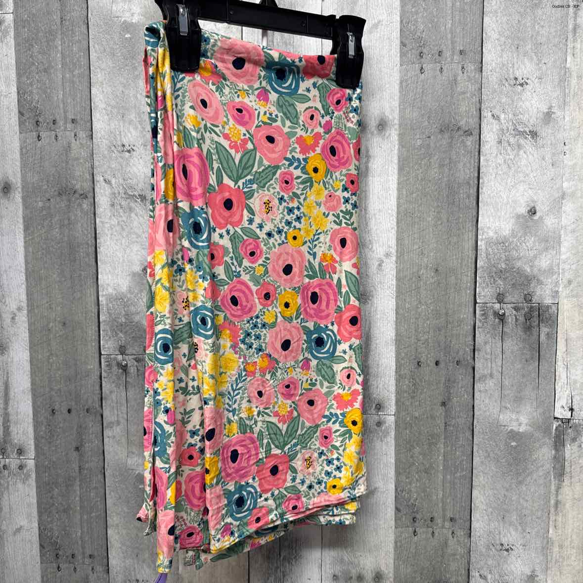 Name Brand Pink Floral Print Blanket