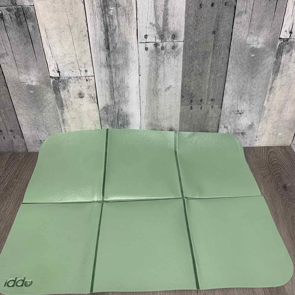 Ubbi Green Changing Pad - Travel