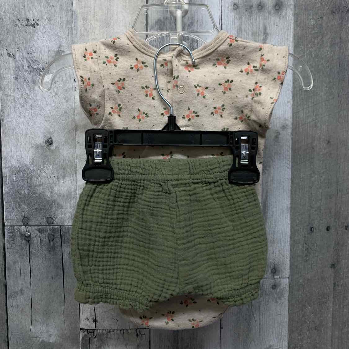 Size 3-6 Months Tan/Green Rene Rofe Shirt/Shorts