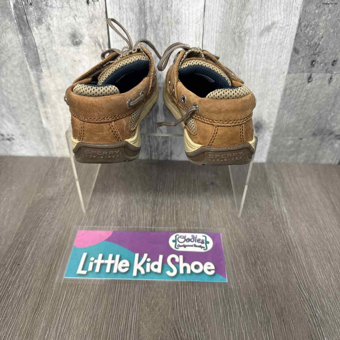 Size 7 Brown Sperry Sneakers