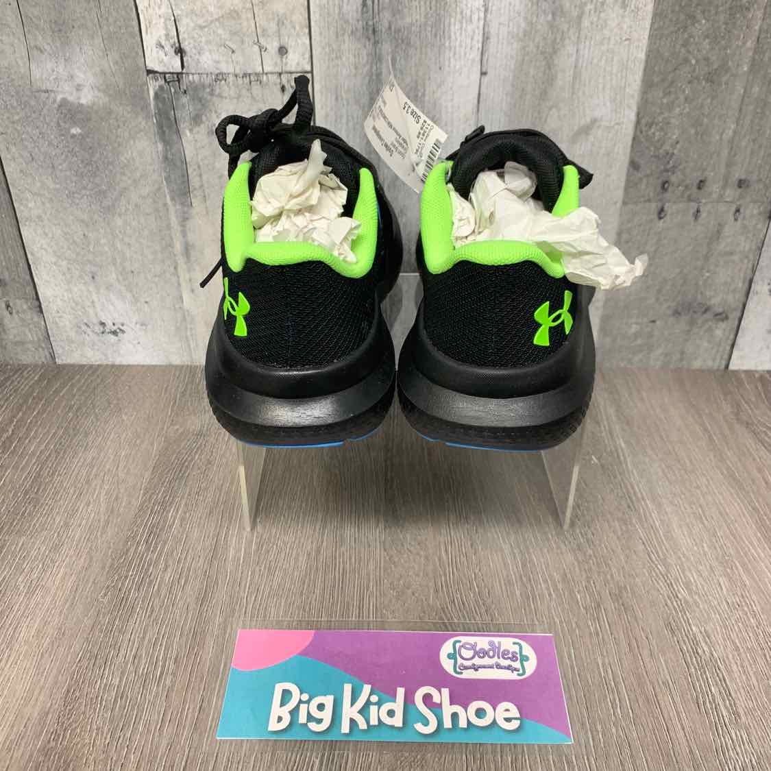Size 3.5 Black/Green Sport Brand Sneakers