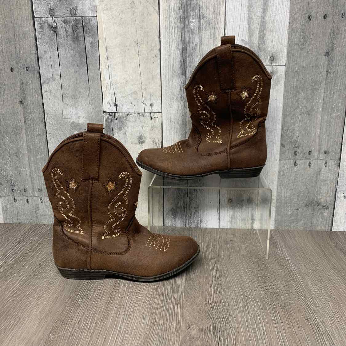 Size 12 Brown/Pink B Brand Boots