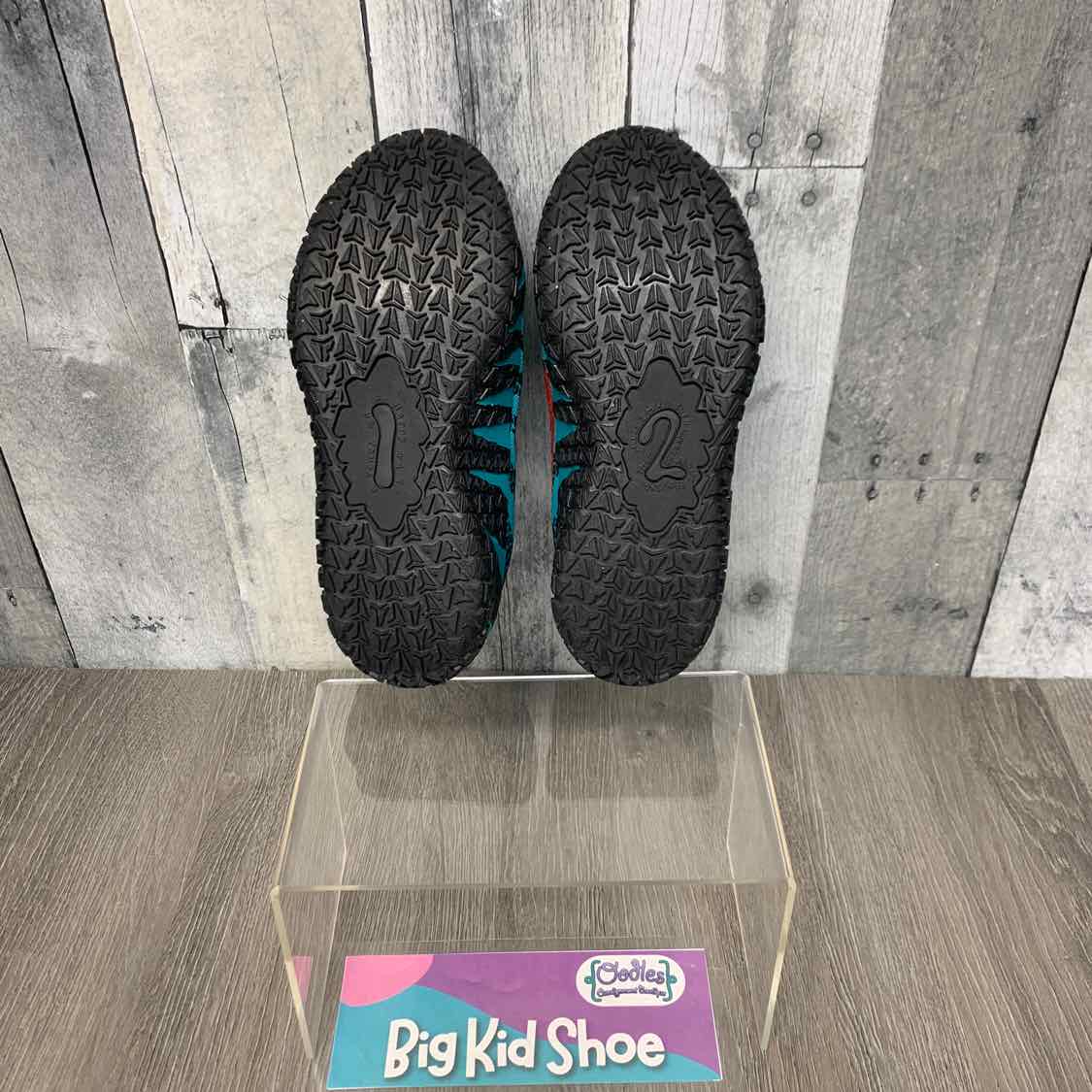 Size 1 Teal/Black Sport Brand Sneakers