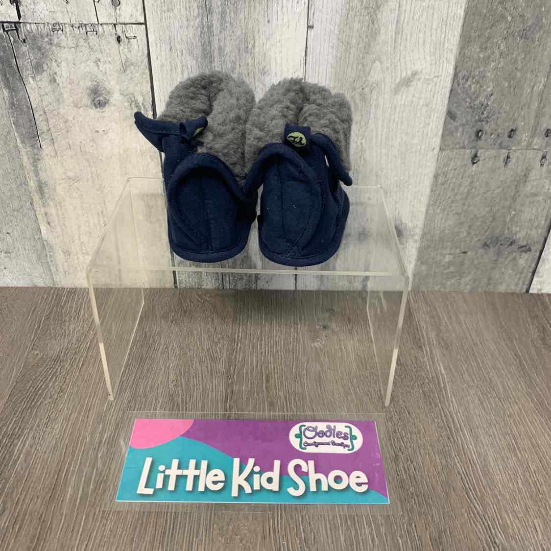 Size 0-3 Months Navy Stepping Stones Soft Sole Shoes - OodlesCB