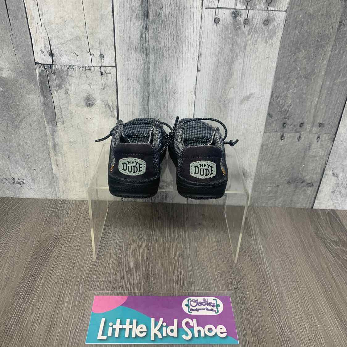Size 6 Gray Hey Dude Loafers