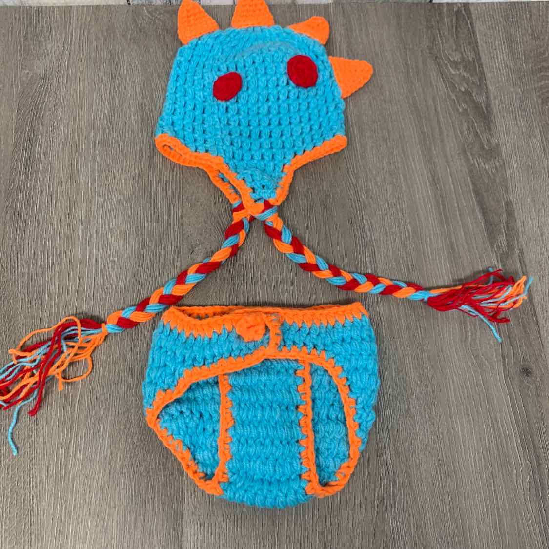 Generic Blue/Orange Photo Prop