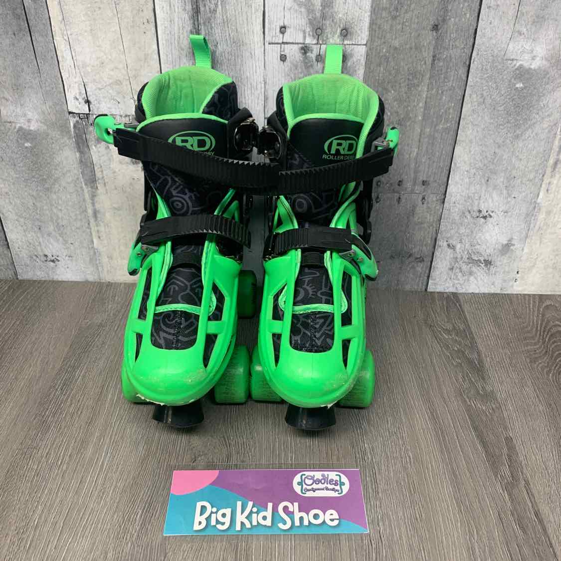 Size 3/6 Green/Black Roller Derby Skates