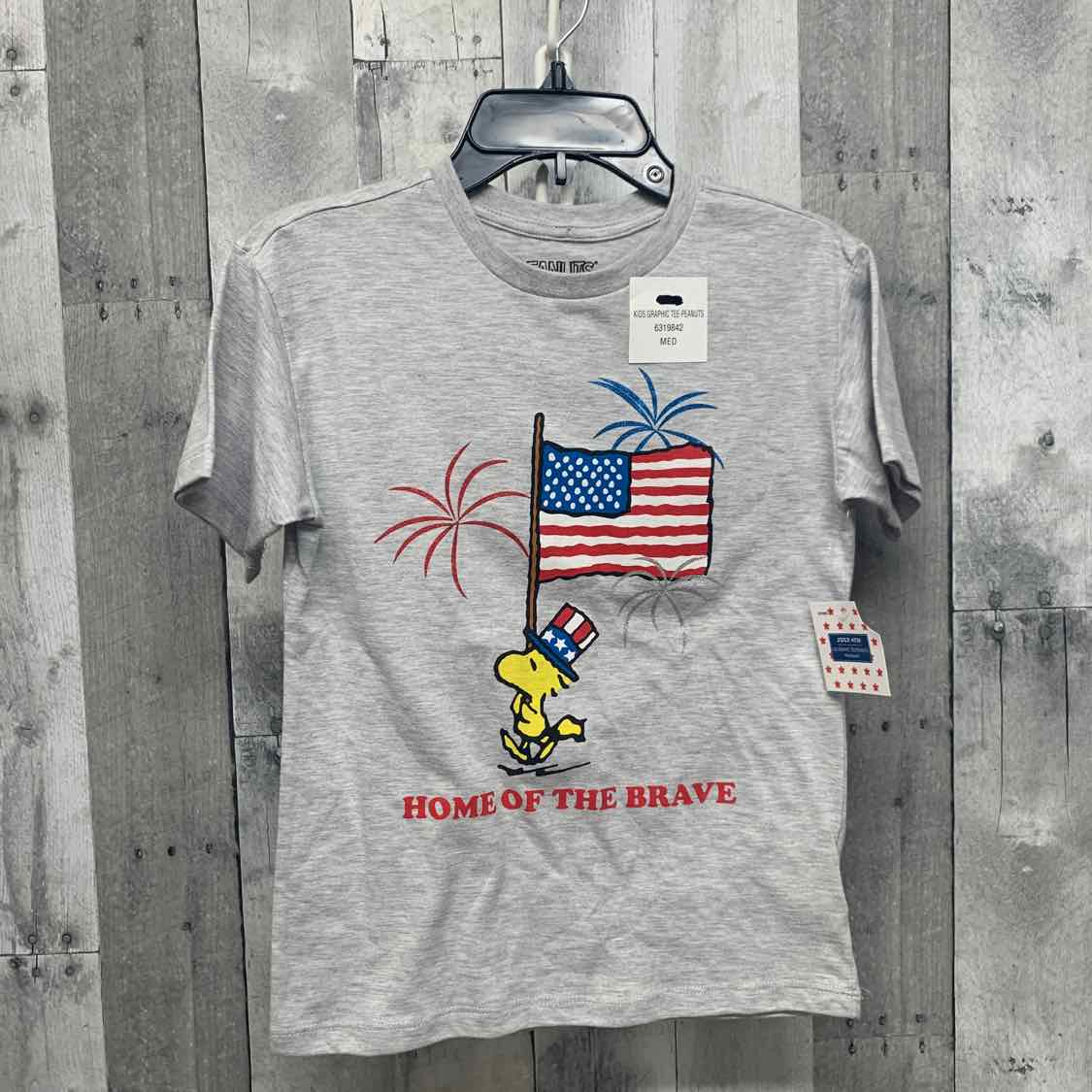 Size Medium Gray Graphic Peanuts T Shirt
